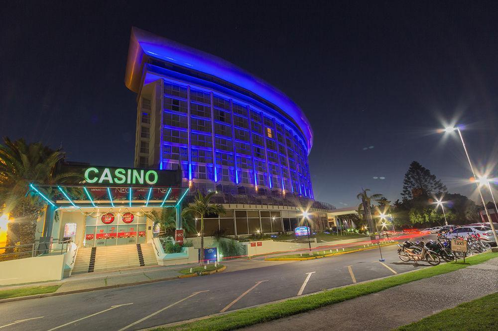 Howard Johnson Plaza Resort&Casino Mayorazgo Paraná Exterior foto Casino Marina del Sol